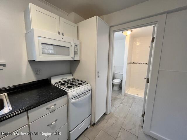 Building Photo - 10 Post St