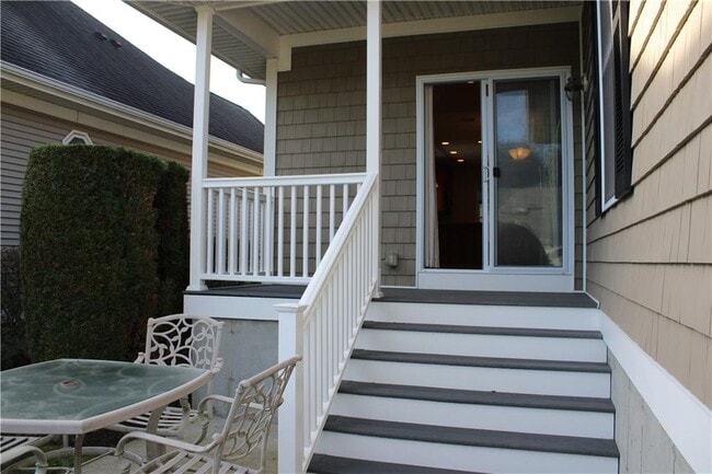 Building Photo - 5 Kristin Ct