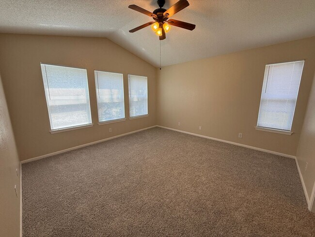 Building Photo - 4-Bedroom House for Rent in Killeen