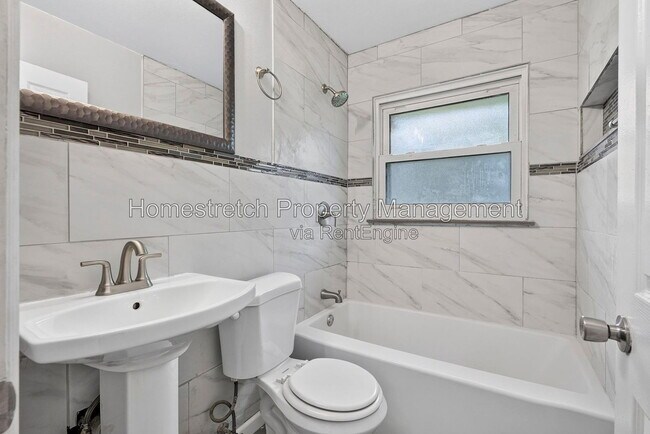 Building Photo - 10328 Dudley Dr