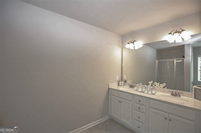 Building Photo - 216 Finley Dr