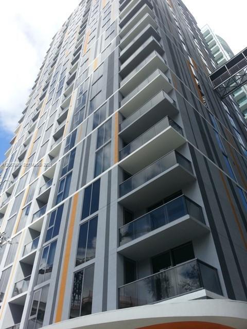 Building Photo - 31 SE 6th St