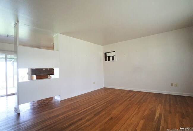Building Photo - 4626 Newcome Dr