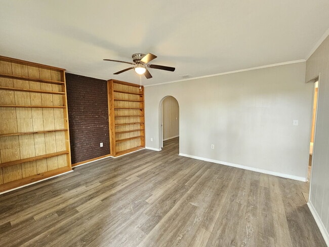Building Photo - Single Family in Cocoa - Available July 1st!