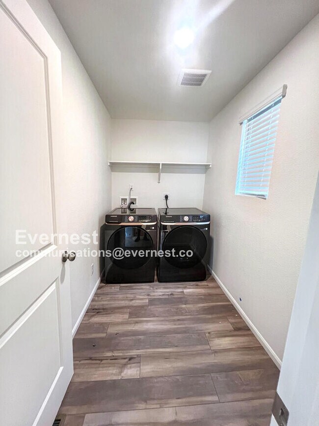 Building Photo - 3858 Riviera Ct