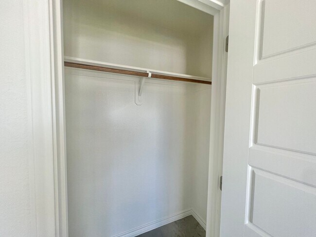 Building Photo - New Build Duplex 3 Bed 2 Bath