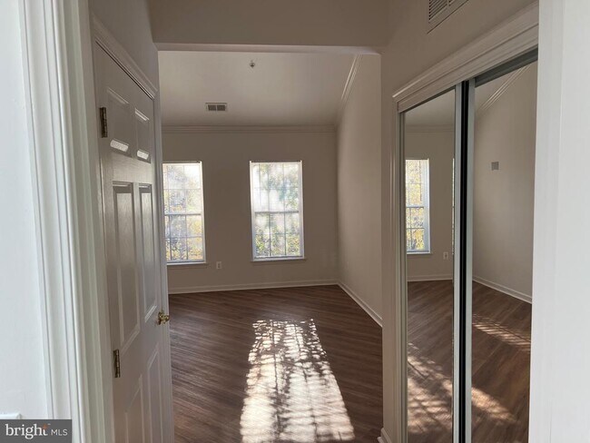 Building Photo - 2003 Connor Ct