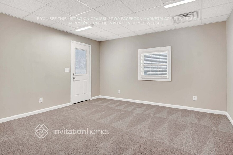 Building Photo - 2717 Horseshoe Creek Dr