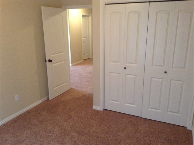 Building Photo - 10526 Doral Dr