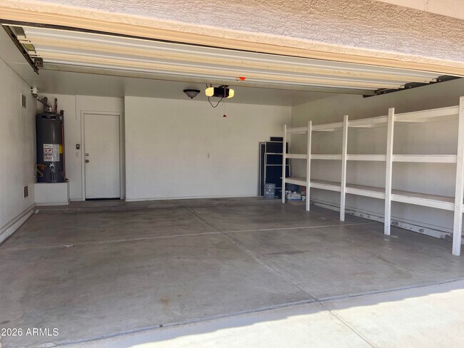 Building Photo - 4034 E Anderson Dr