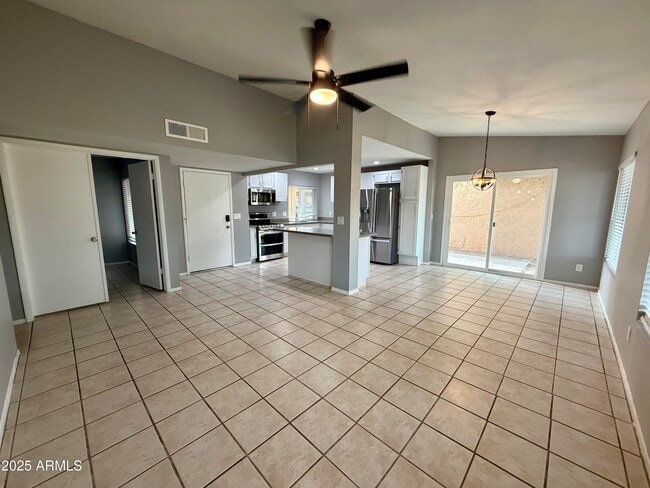 Building Photo - 14801 N 25th Dr