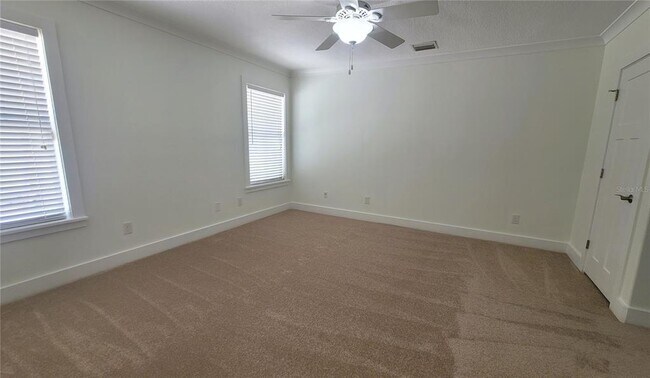 Building Photo - 1837 Hollenbeck Dr