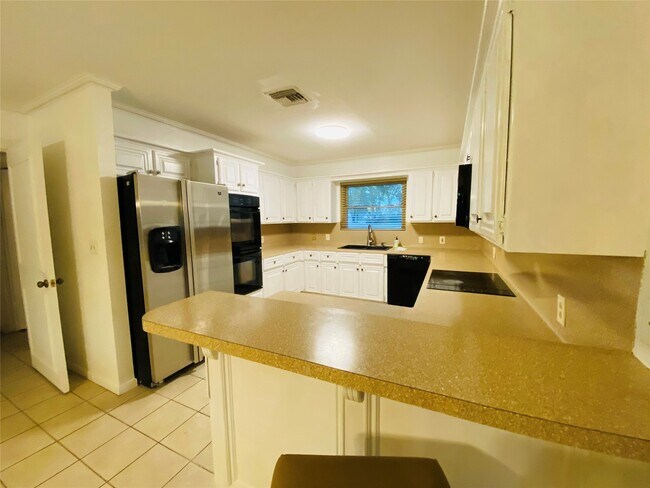 Building Photo - 14216 Horseshoe Bend