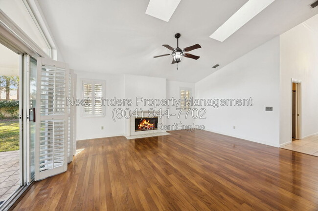 Building Photo - 4063 Mizner Ct