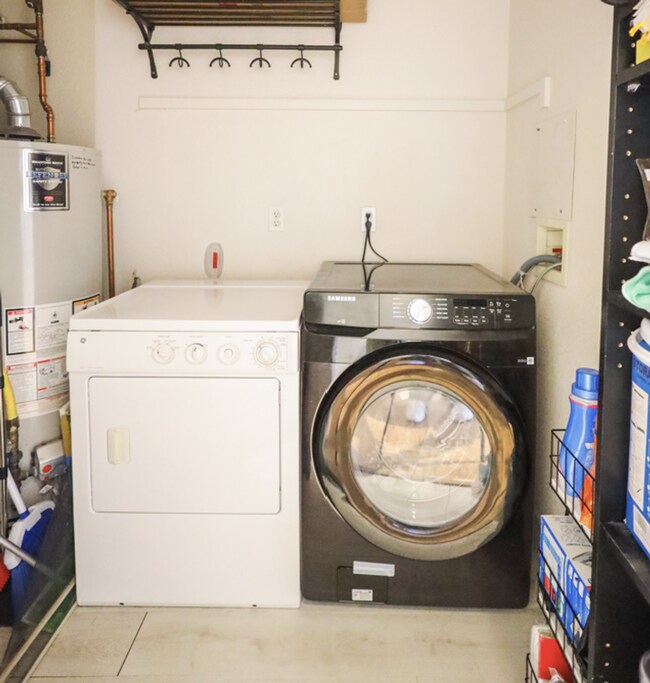Building Photo - Gorgeous 1 bed 1 bath in an amazing location