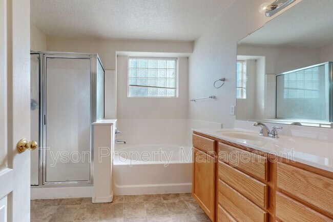 Building Photo - 8028 Pony Hills Pl NW