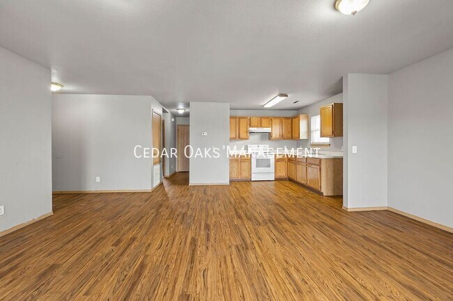 Building Photo - 213 Erin Pl