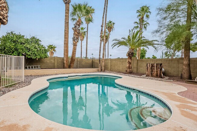 Building Photo - 85254! Four Beds with POOL!