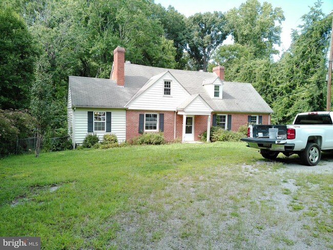 Building Photo - 6902 Old Jahnke Rd