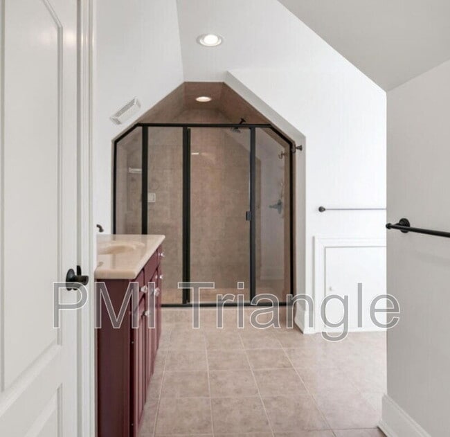 Building Photo - 3705 Westbury Lake Dr