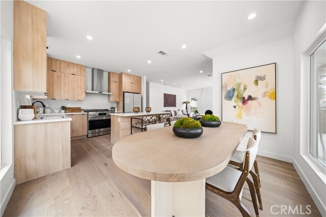 Building Photo - 2203 Pelham Ave