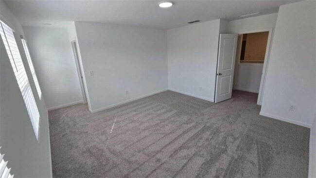 Building Photo - 5399 Allegro Ln