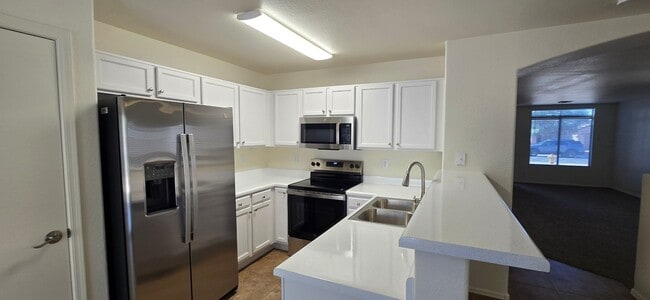 Building Photo - Feels Like Home