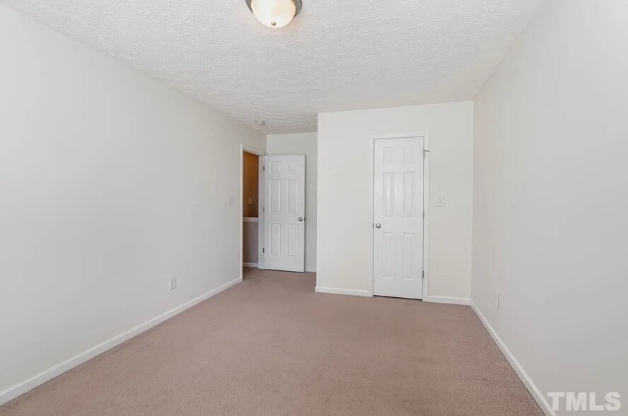 Building Photo - 5223 Dilbagh Dr