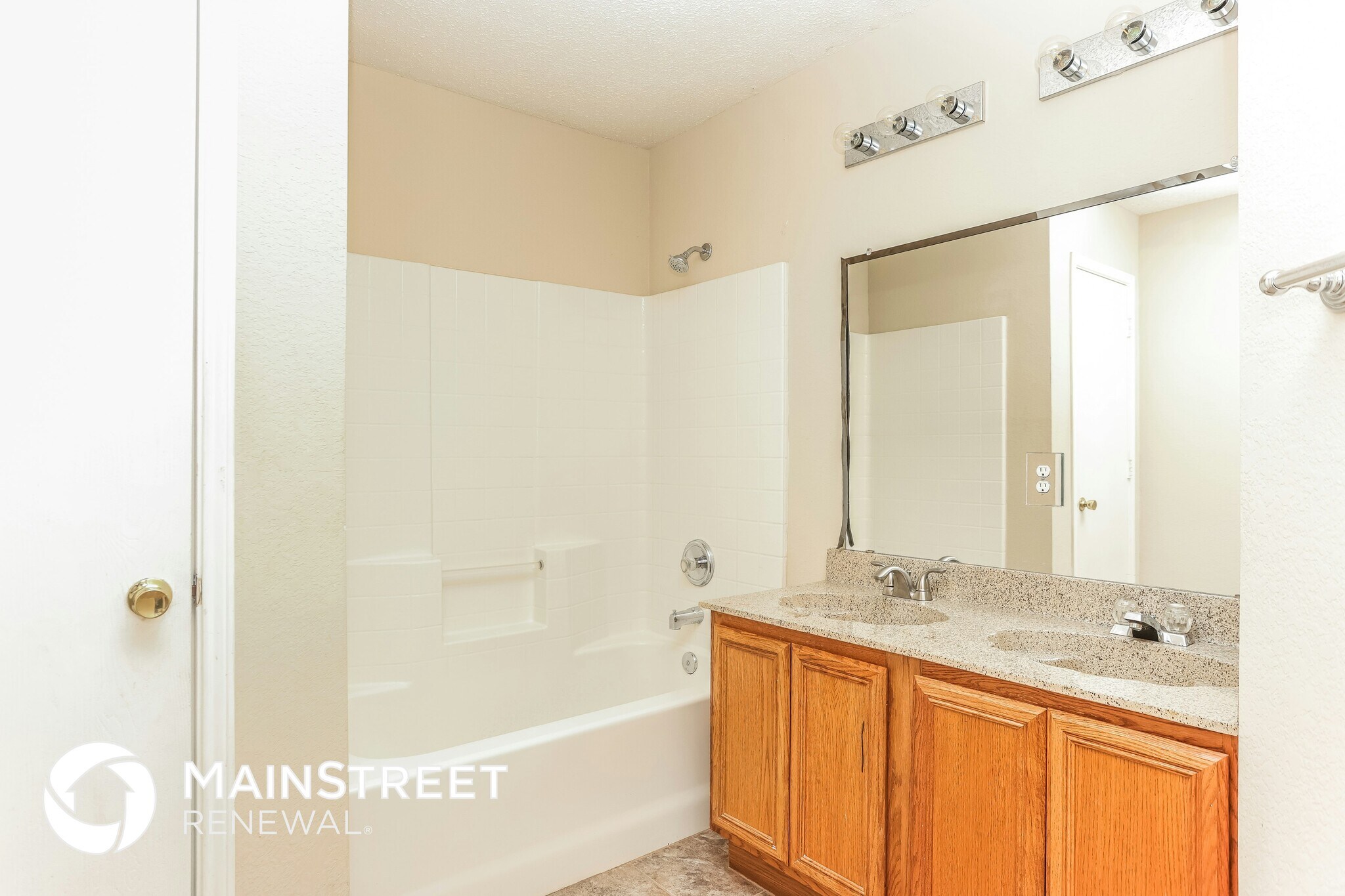 Building Photo - 2721 Meadowlark Dr