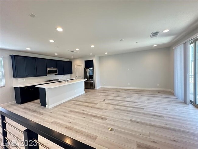 Building Photo - 11611 Earth Stone Ave