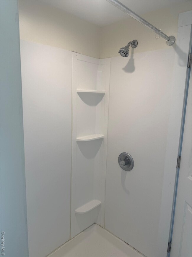 Building Photo - 92 Wigsten Rd