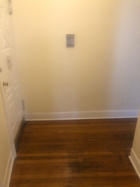 Building Photo - 8687 Bay Pky