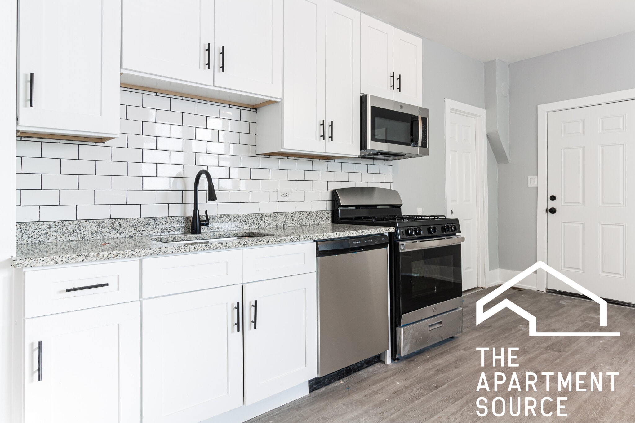 Building Photo - 2659 W Homer St