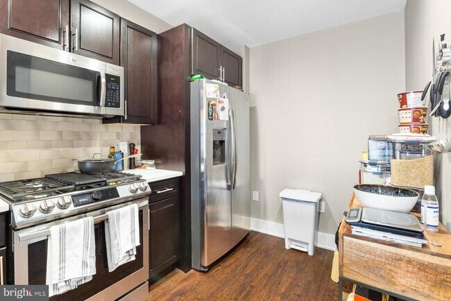 Building Photo - 834 N 19th St