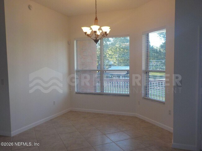 Building Photo - 1761 Oak Grove Dr S
