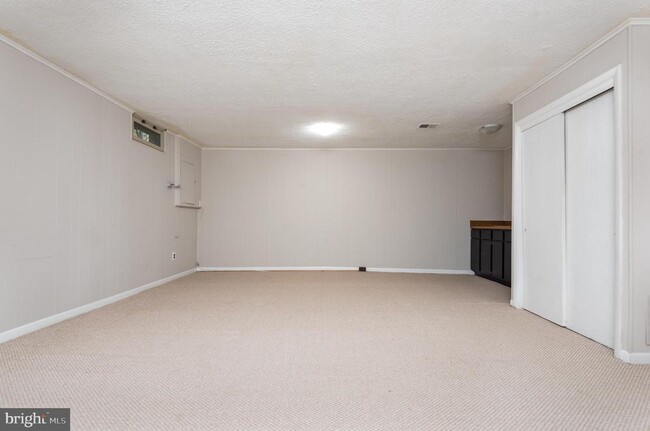 Building Photo - 3073 White Birch Ct