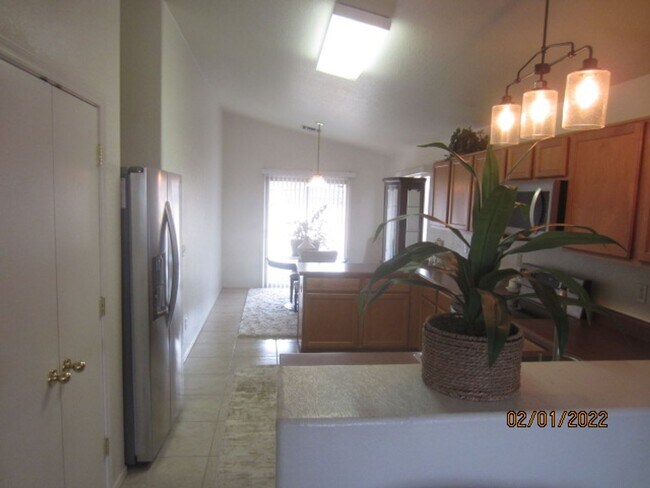 Building Photo - 7713 S Precious Opal Dr