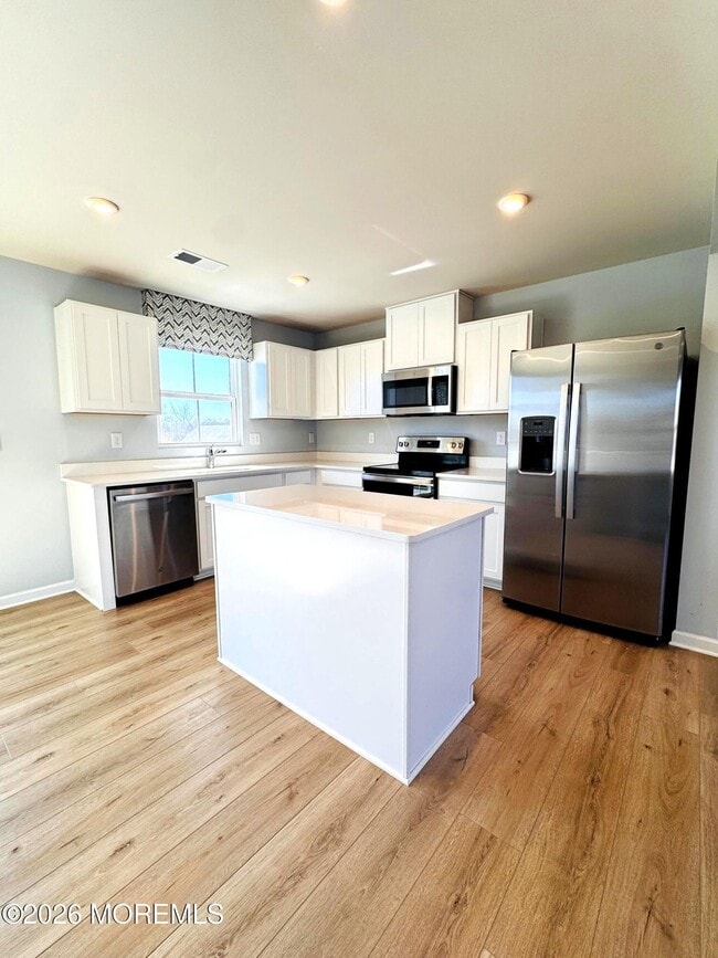 Building Photo - 207 Cyprus Ct