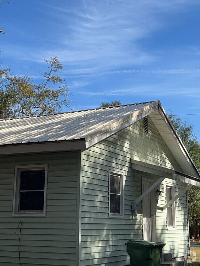 Building Photo - Duplex for Rent