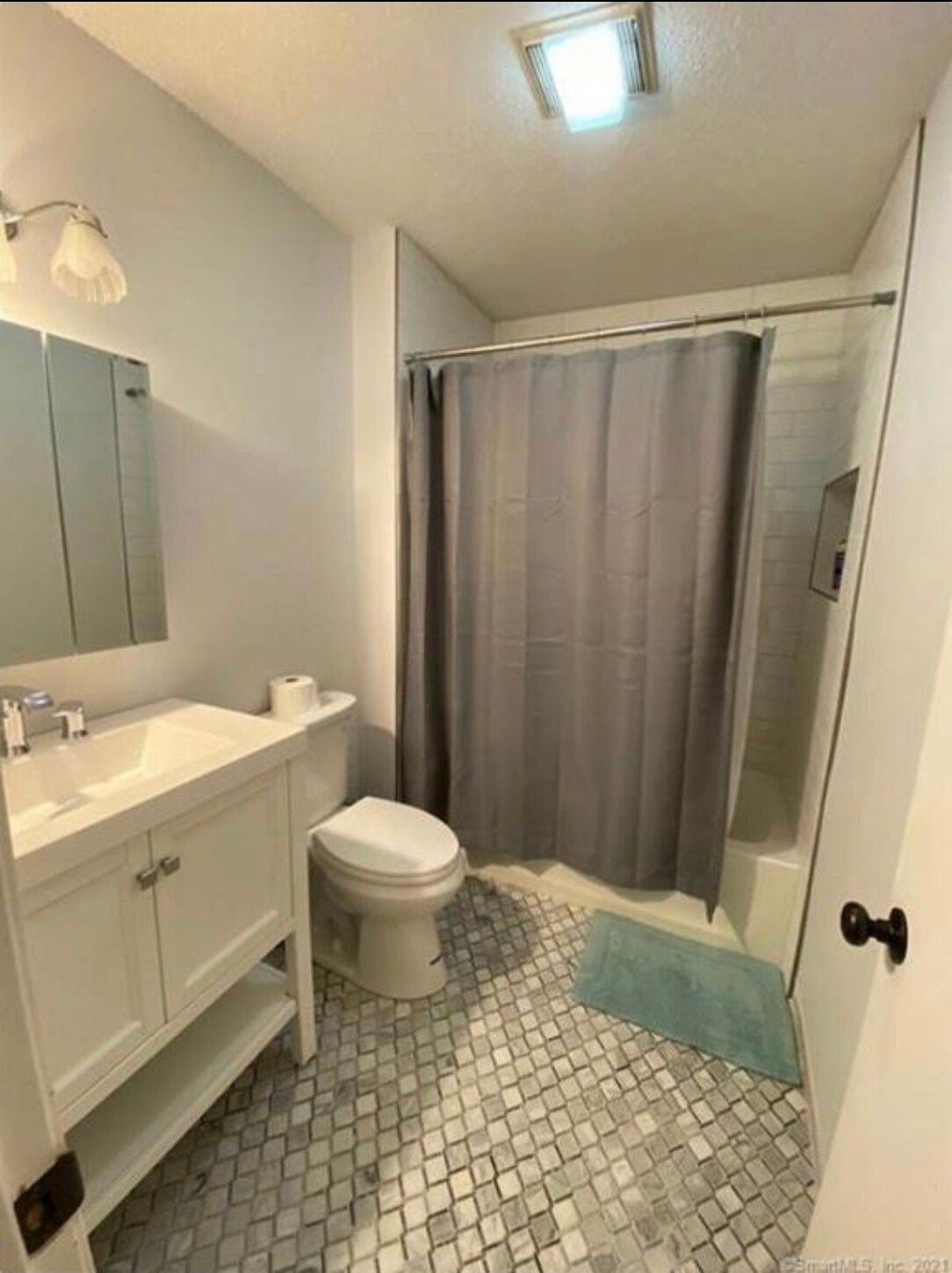 Building Photo - 30 Winchester Ave