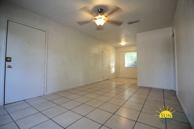 Building Photo - Beautiful 3 Bedroom Home in Fort Walton Beach