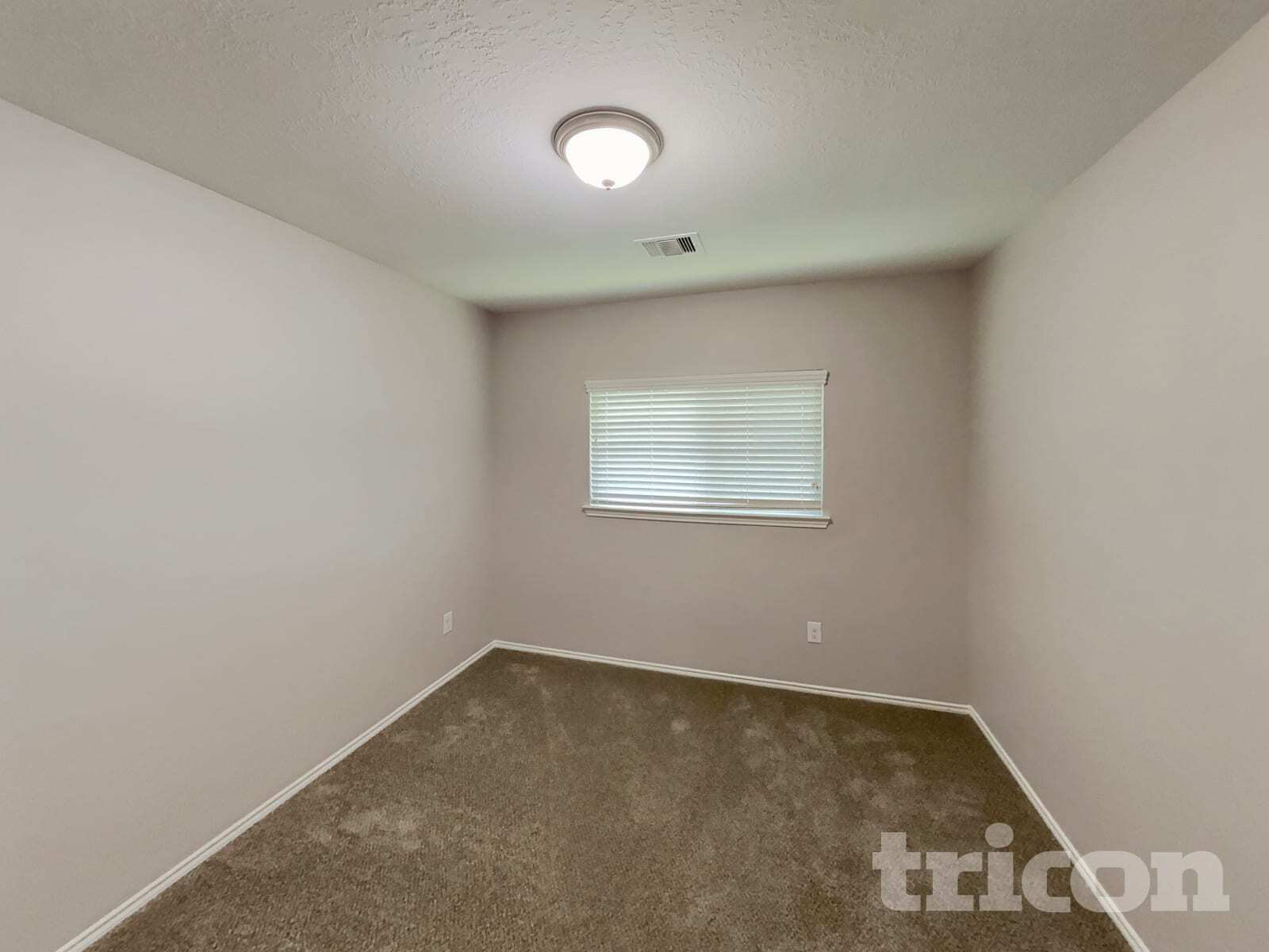 Building Photo - 15018 Mause Creek Dr