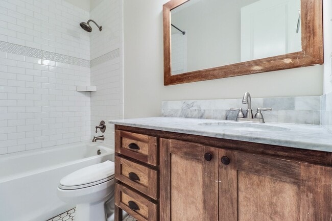 Building Photo - Gorgeous Custom Built Home Available In Youngsville!