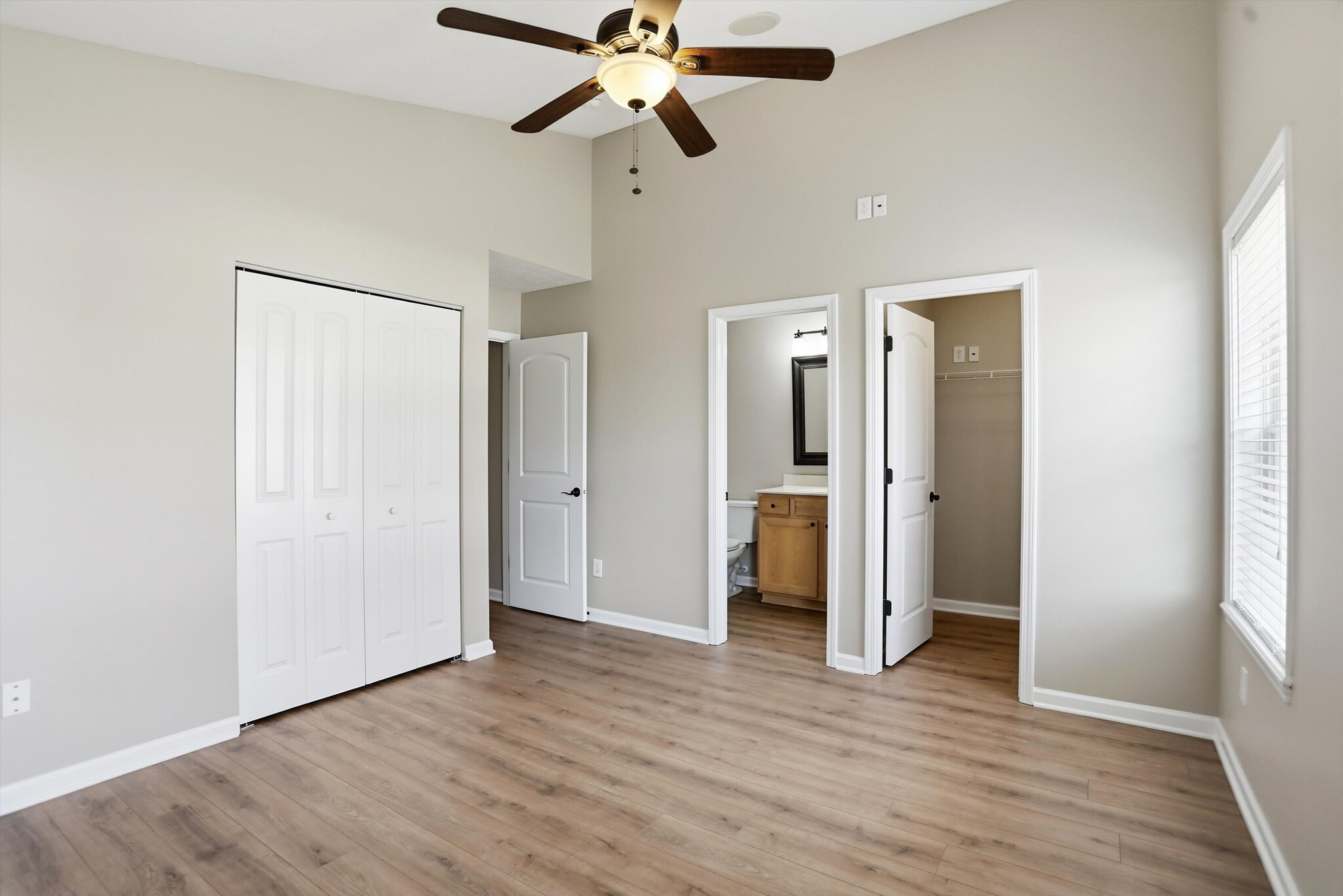 Building Photo - 5561 Wild Horse Dr