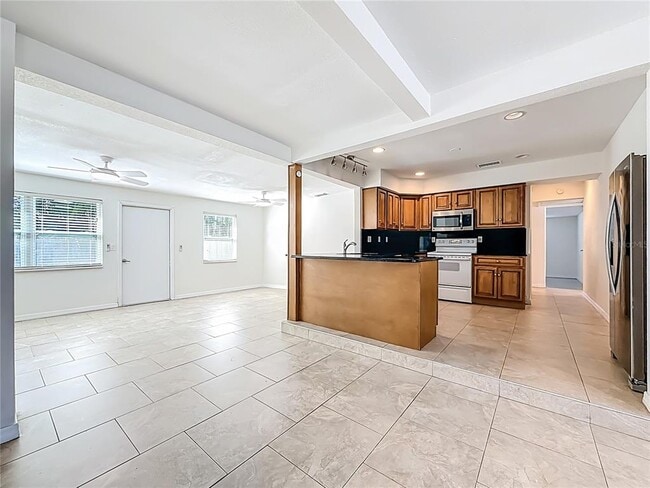 Building Photo - 7250 12th Ave N