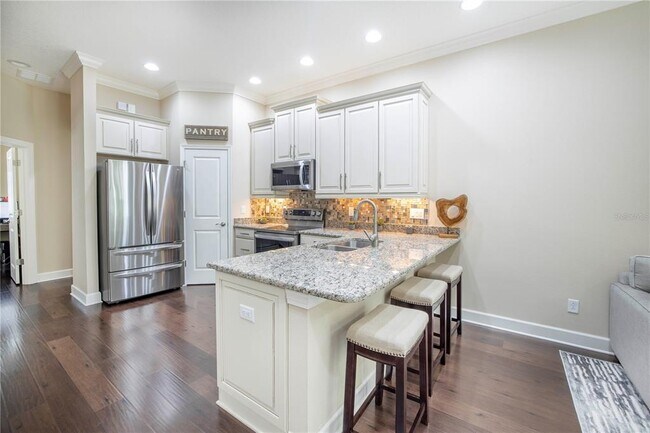 Building Photo - 6036 Anchorage Way S