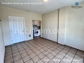 Building Photo - 821 N Lombard St