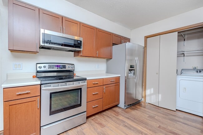 Building Photo - 507 4th St NW