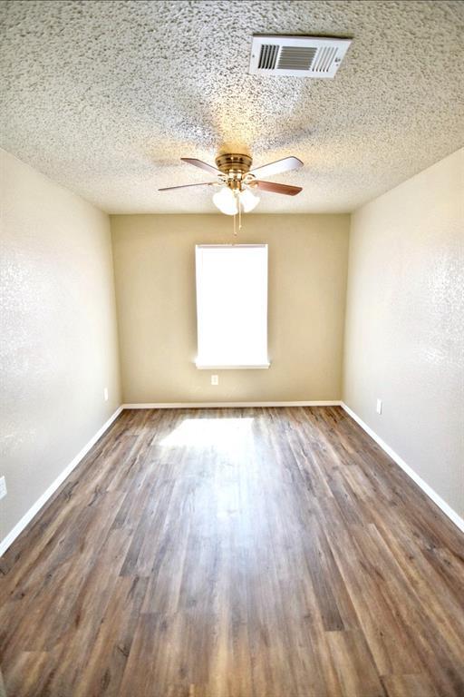 Building Photo - 4201 Bluestem Ln