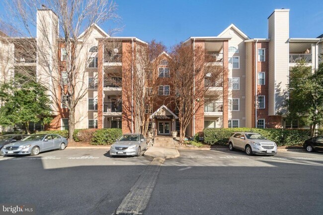 Building Photo - 3315 Wyndham Cir